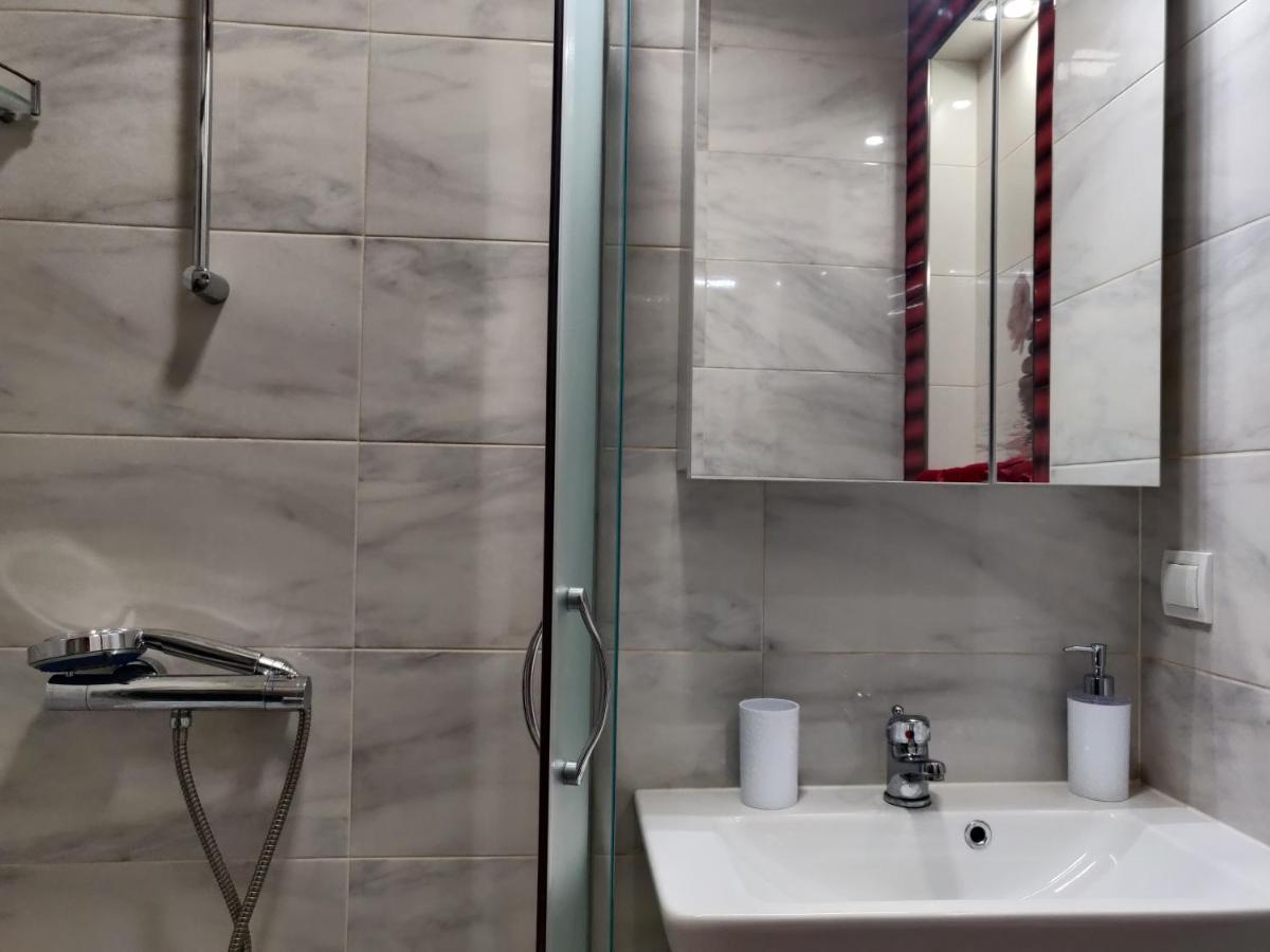 White Apartment Kazanlak Luaran gambar